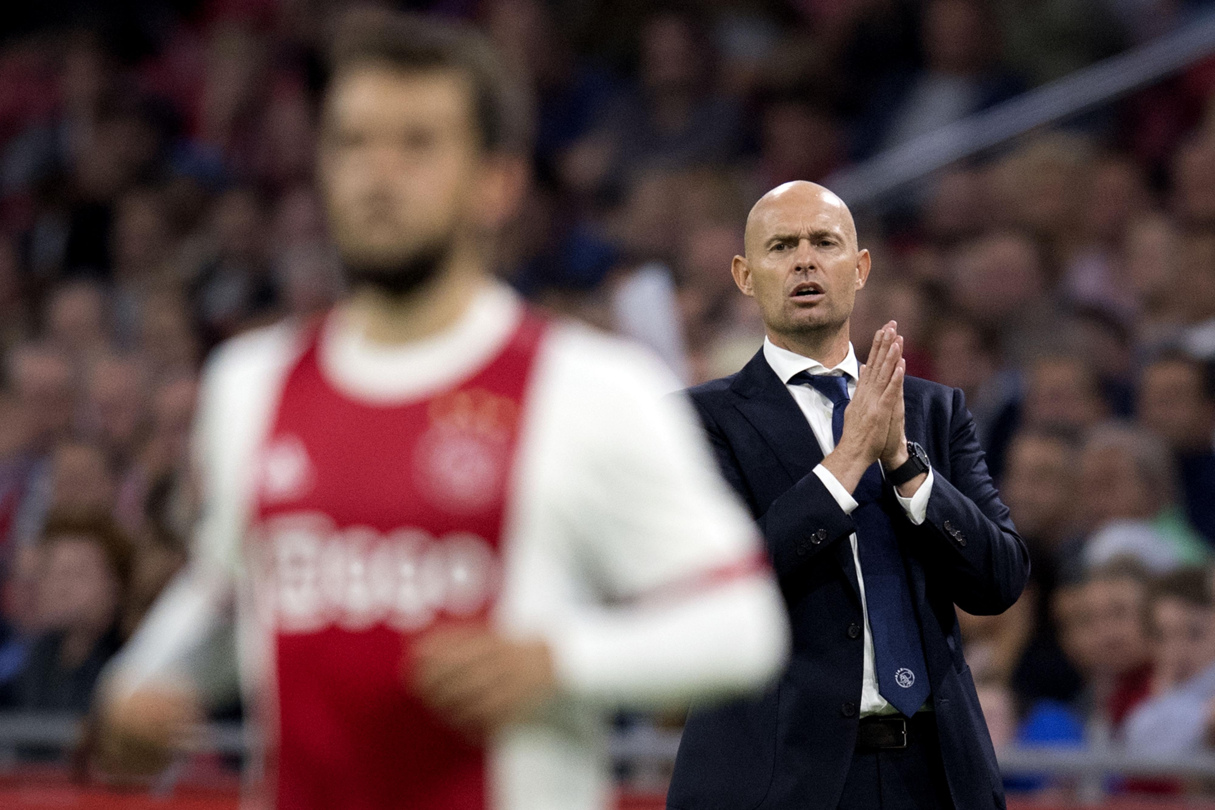 Ajax pakt met hulp van tegenstander Sparta 3 punten