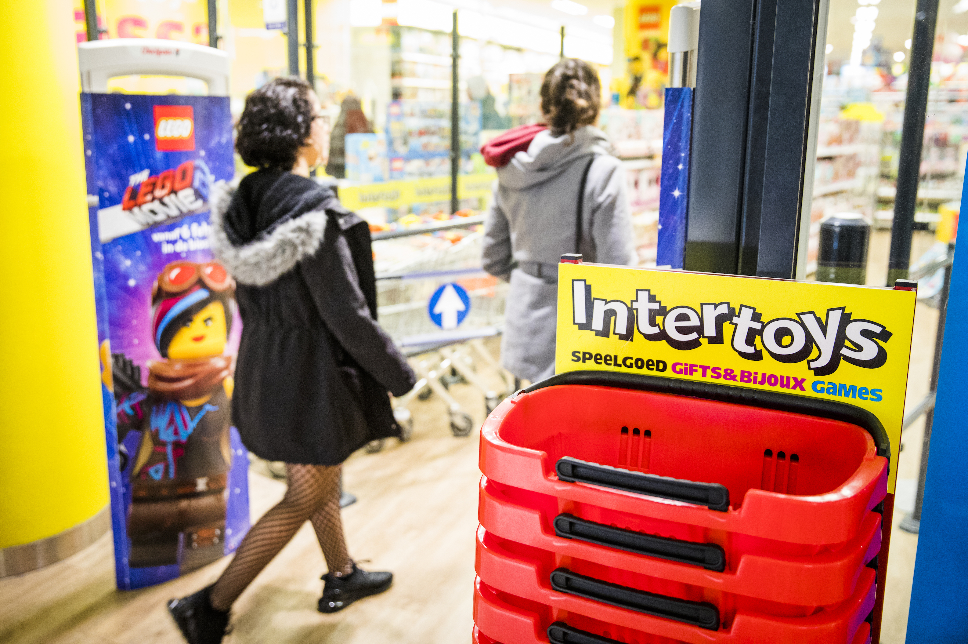 Bewusteloos Tegenwerken smal Chaos en agressie bij Intertoys-winkels in hele land