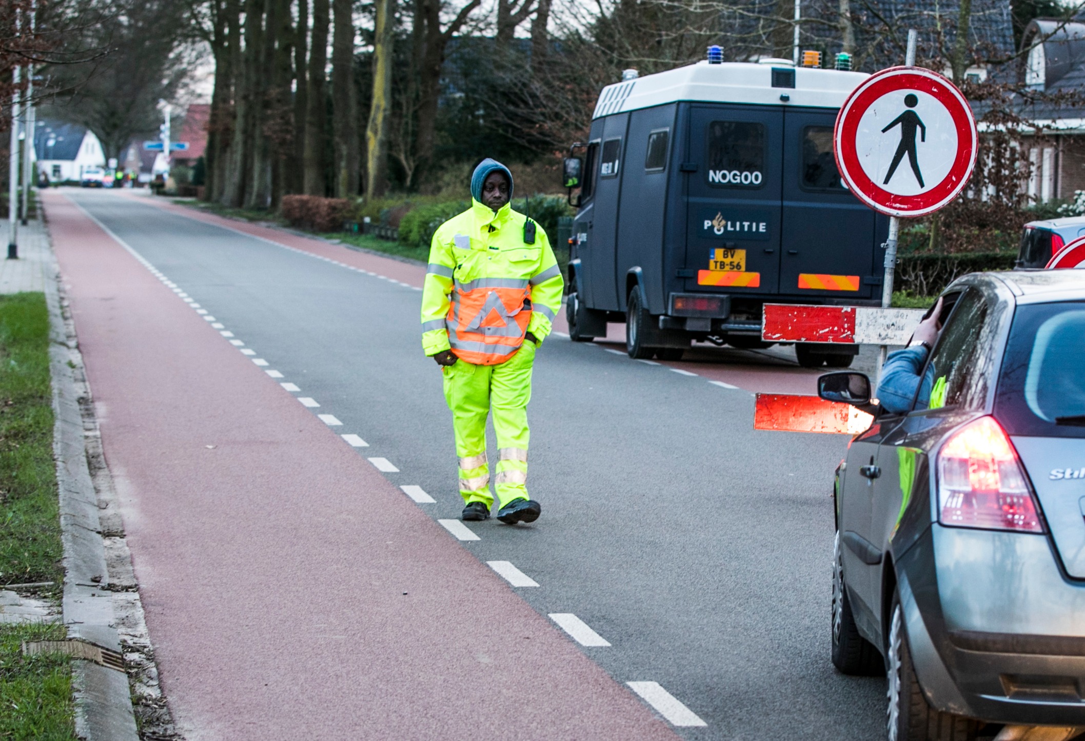 EOD Ontmantelt V1-bom Met 935 Kilo Springstof Bij Deventer