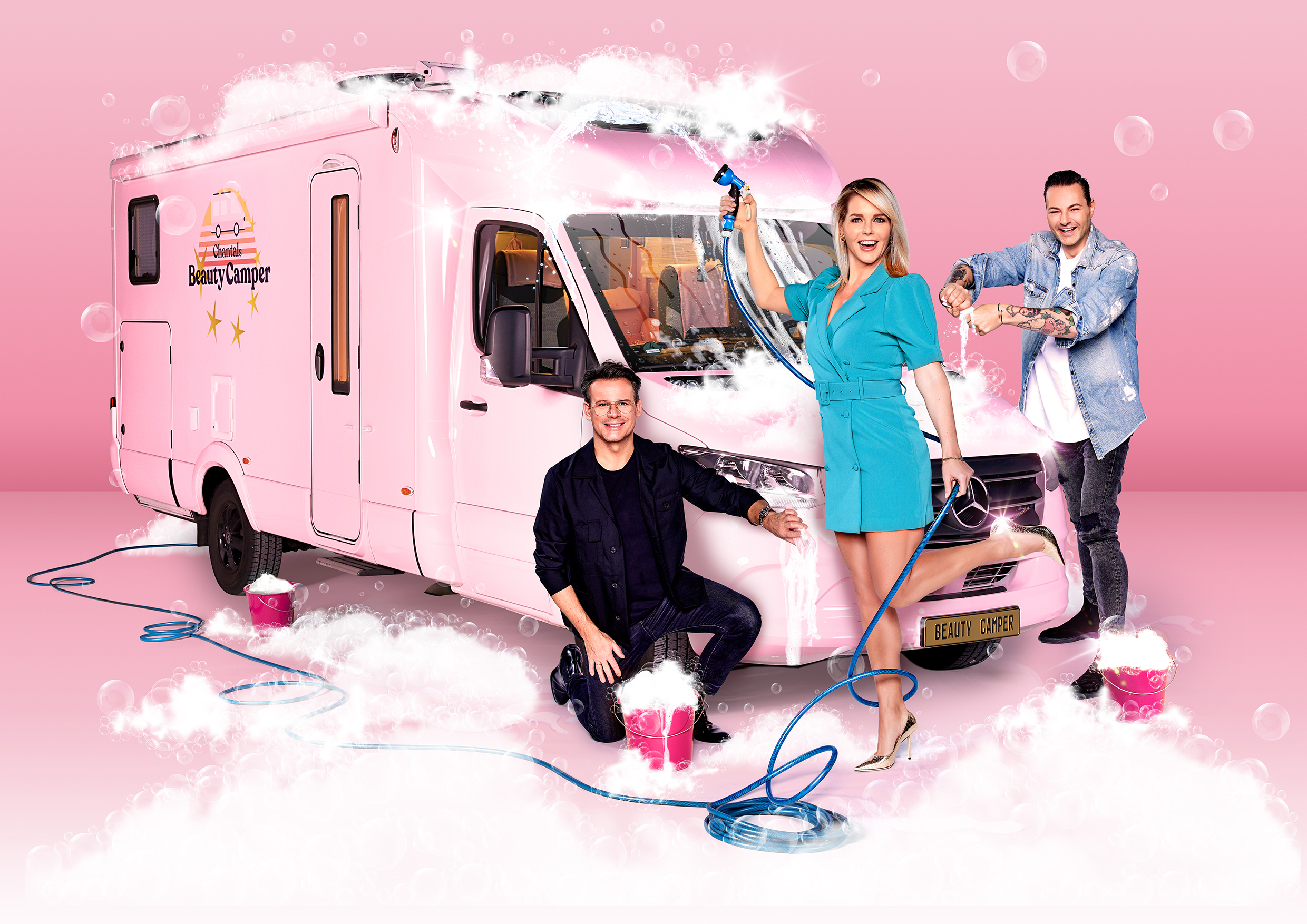 Wat Chantal Janzen en vrienden Leco en Fred beleven in Chantals Beauty  Camper