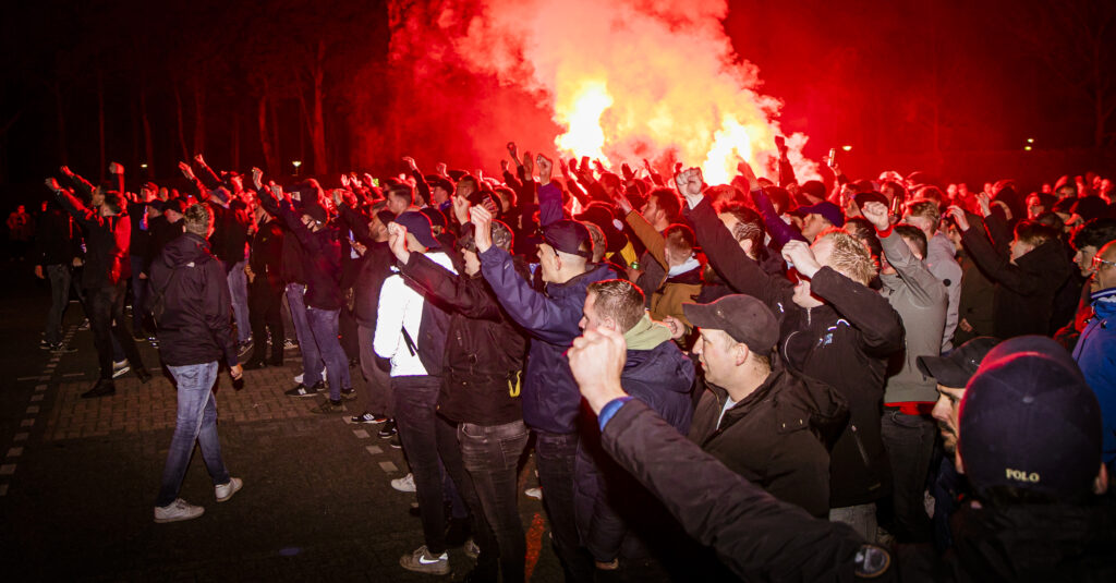 Journalisten aangevallen door supporters van De Graafschap