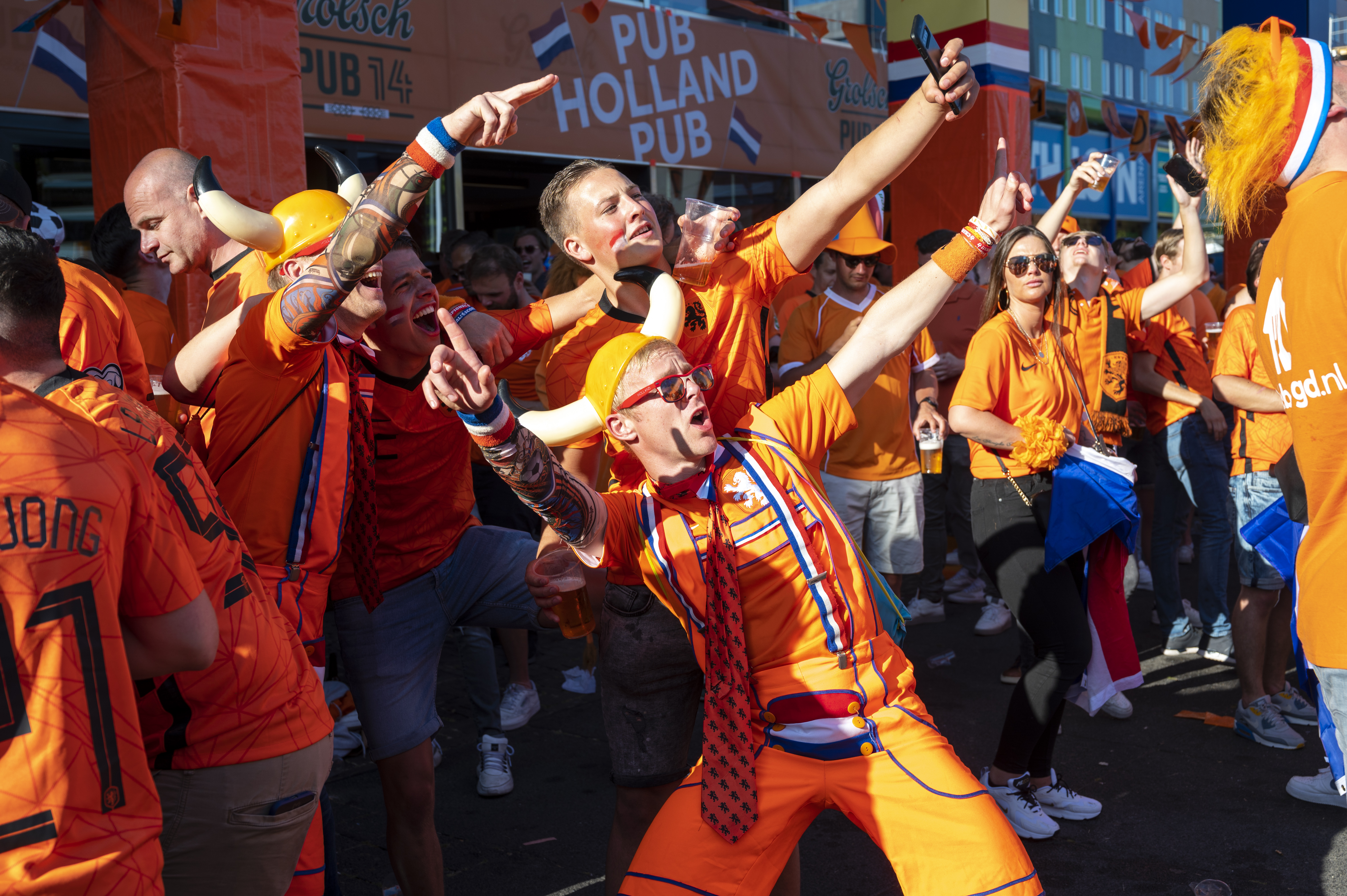 renderen Goed uitbarsting Nederland maakt zich op voor tweede wedstrijd Oranje