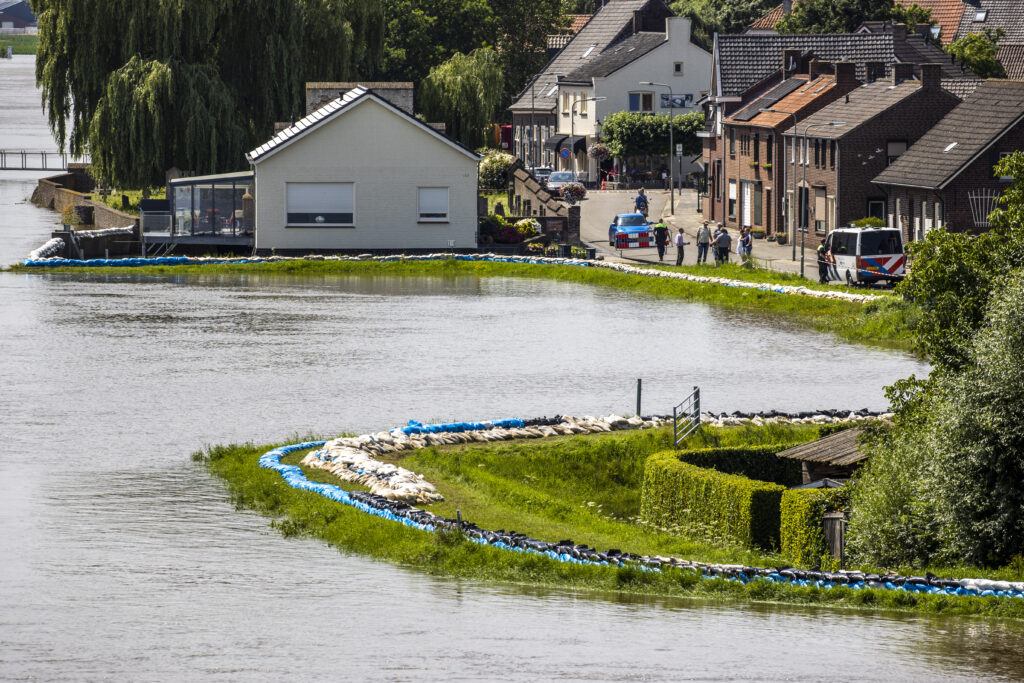 Veel inwoners Limburg naar huis, 'door het oog van de naald gekropen'