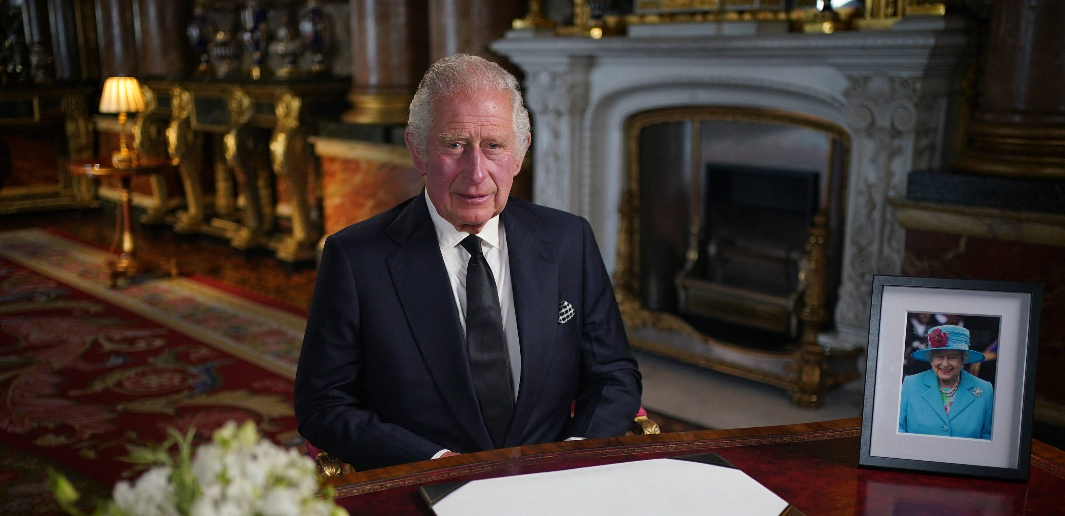 Charles III laat in eerste speech nog weinig los over koningschap