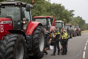 Boeren verzamelen voor een protest van Farmers Defense Force