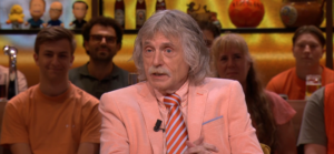 Johan Derksen oranje pak voor lul Vandaag Inside Oranje