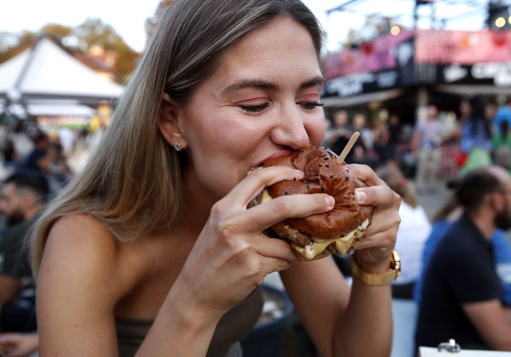 Hierom kan comfort food je juist slechter laten voelen