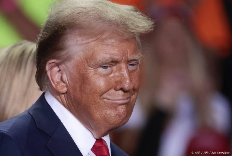 Former US President and Republican presidential candidate Donald Trump looks on during his last campaign rally at Van Andel Arena in Grand Rapids, Michigan on November 5, 2024.  
JEFF KOWALSKY / AFP